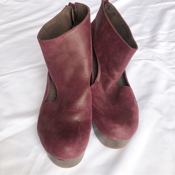Free People Wine Rear Zip Platform Clog Size 8 - Picture 12 of 15